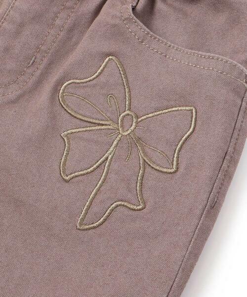 BeBe Petits Pois Vert / ベベ プチ ポワ ヴェール その他パンツ | 【店舗限定】リボン刺しゅうカラーデニムロングパンツ(95~160cm) | 詳細14