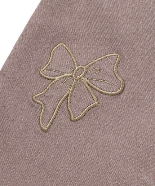 BeBe Petits Pois Vert / ベベ プチ ポワ ヴェール その他パンツ | 【店舗限定】リボン刺しゅうカラーデニムロングパンツ(95~160cm) | 詳細15