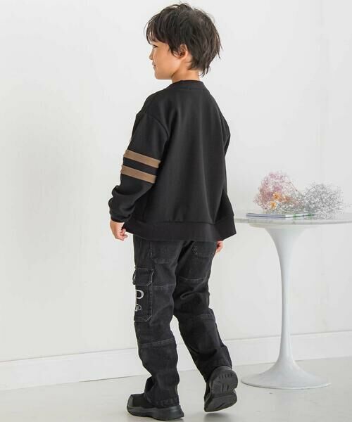 BeBe Petits Pois Vert / ベベ プチ ポワ ヴェール デニムパンツ | 【店舗限定】カーゴ刺しゅうストレッチデニムパンツ(95~160cm) | 詳細2