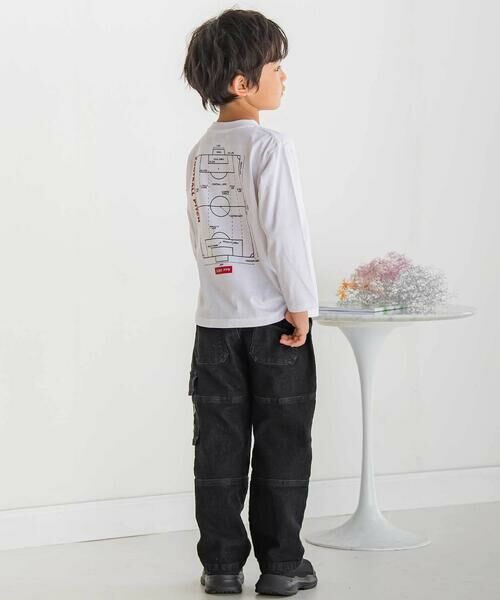 BeBe Petits Pois Vert / ベベ プチ ポワ ヴェール Tシャツ | 【店舗限定】サッカーバックプリントロングTシャツ(95~160cm) | 詳細3