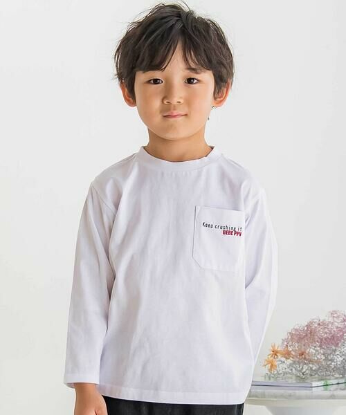 BeBe Petits Pois Vert / ベベ プチ ポワ ヴェール Tシャツ | 【店舗限定】サッカーバックプリントロングTシャツ(95~160cm)(ホワイト)