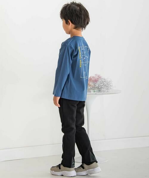 BeBe Petits Pois Vert / ベベ プチ ポワ ヴェール Tシャツ | 【店舗限定】サッカーバックプリントロングTシャツ(95~160cm) | 詳細11