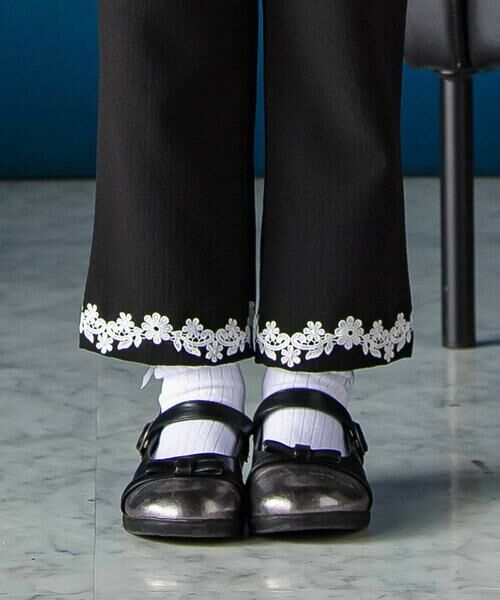 BeBe Petits Pois Vert / ベベ プチ ポワ ヴェール その他パンツ | 裾レースジャガードロングパンツ(95~160cm) | 詳細2