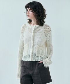 【現行品】新品BEIGE❤︎ベイジSHELBY 燕尾風半袖ブラウス ネイビー4 現行品】新品BEIGE❤︎ベイジSHELBY 燕尾風半袖ブラウス ネイビー4