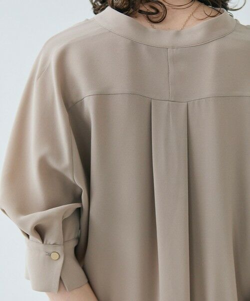 BEIGE, / ベイジ, シャツ・ブラウス | 【ご好評につき追加生産決定・洗える】FLEUR / スタンドカラープルオーバーブラウス | 詳細1