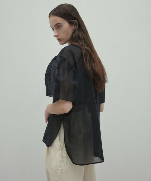 BEIGE， (Women)のシャツ・ブラウス | レディース | 三越伊勢丹