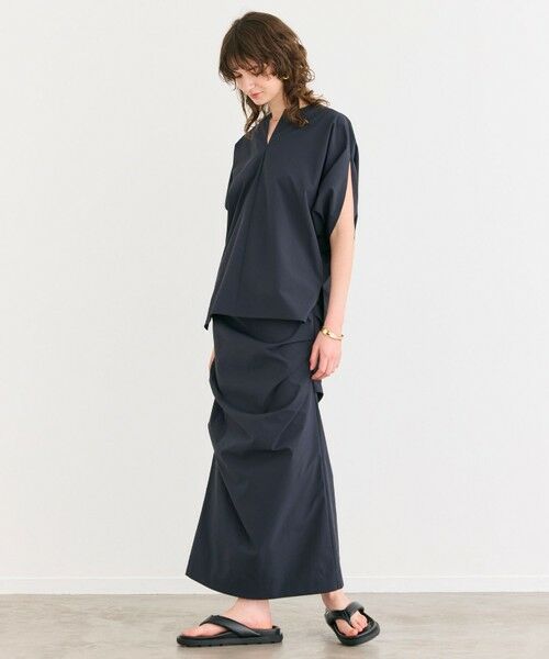 BEIGE, / ベイジ, シャツ・ブラウス | 【接触冷感/UVカット/洗える・BAILA 8.9月合併号掲載】YANN / Vスリットプルオーバーブラウス | 詳細16