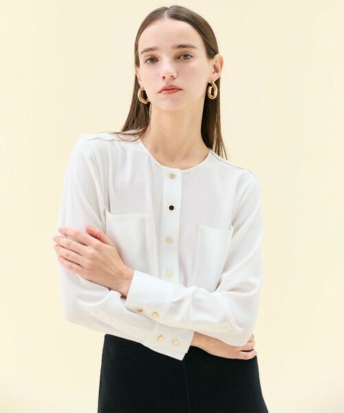 BEIGE, / ベイジ, シャツ・ブラウス | 【WEB限定・洗える】CLARION / ゴールド釦クルーネックブラウス | 詳細1