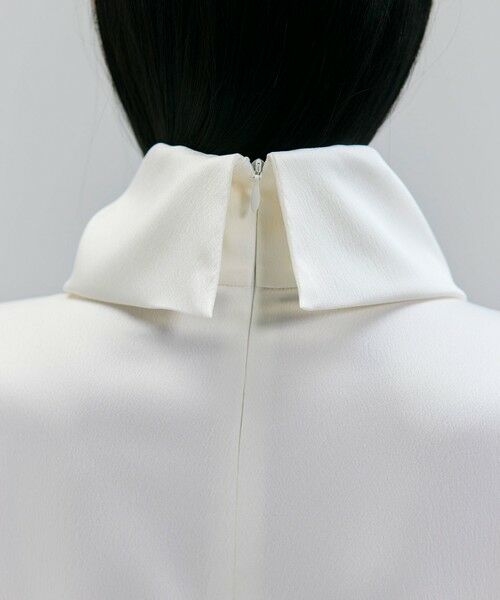 BEIGE, / ベイジ, シャツ・ブラウス | 【洗える・Precious 11月号掲載】LLOYD / ハンマーサテンロールカラー半袖ブラウス | 詳細2