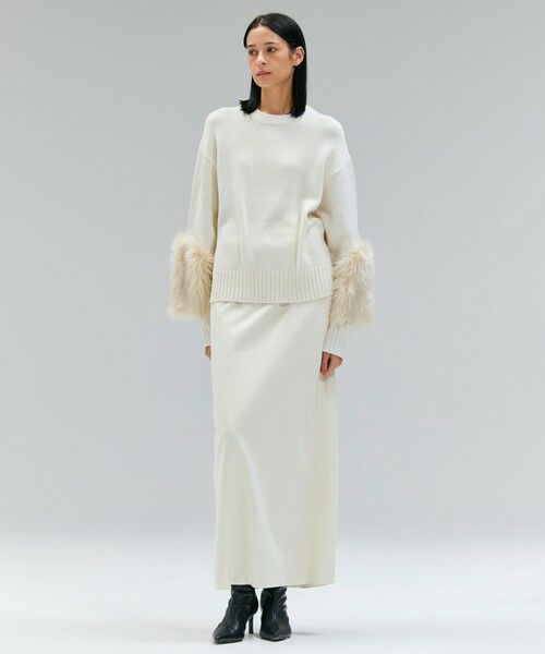 BEIGE, / ベイジ, ニット・セーター | 【洗える・VERY NaVY12月号掲載】CHESTER / フェイクファークルーネックニット | 詳細1