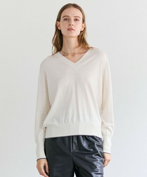 BEIGE, / ベイジ, ニット・セーター | CHLOR / ウールシルクツイルドッキングVネックニット（Ecru）