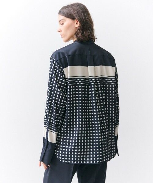 BEIGE, / ベイジ, シャツ・ブラウス | GADE / モノトーンドット柄バンドカラーブラウス | 詳細2