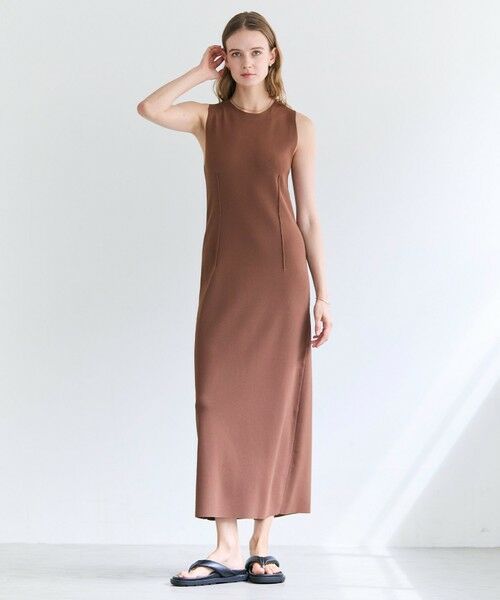 BEIGE, / ベイジ, ロング・マキシ丈ワンピース | LABRADO / ダーツニット ロングワンピース | 詳細8