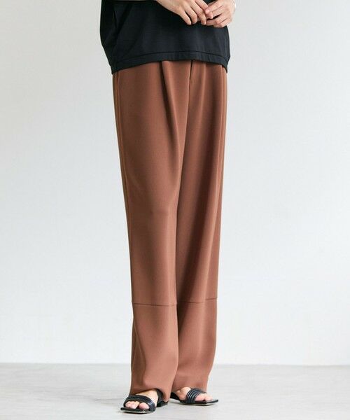 BEIGE, / ベイジ, その他パンツ | GYPSUM / シルキータッチ セミワイドタックパンツ（Brown）
