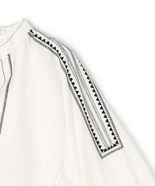 BEIGE, / ベイジ, シャツ・ブラウス | AXI / 刺繍ステッチ ドルマンスタンドブラウス | 詳細10