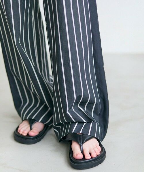 BEIGE, / ベイジ, その他パンツ | QUARTZ / 側章コンビ ストライプパンツ | 詳細7