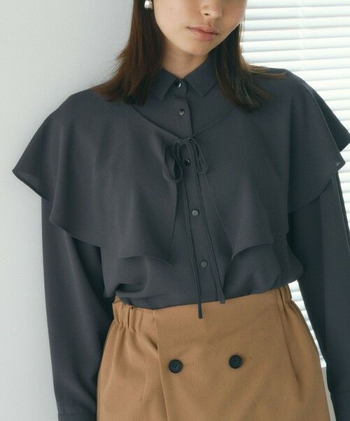 BIANCA / ビアンカ シャツ・ブラウス | 【2WAYでオンオフ楽しめる】ケープコンビブラウス | 詳細4