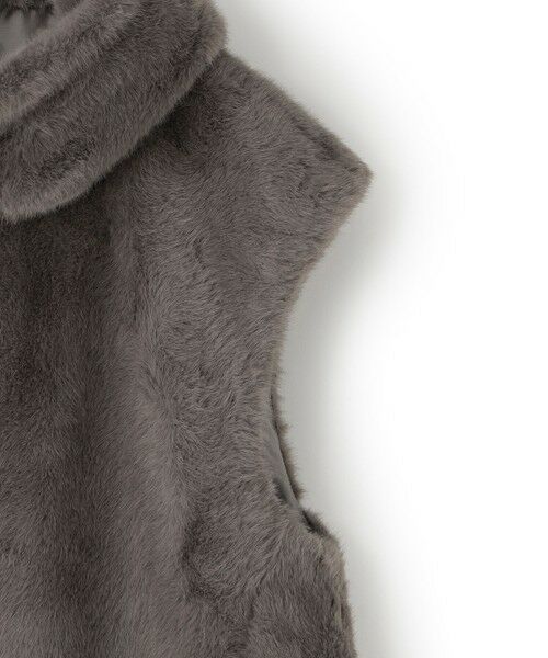 BIANCA / ビアンカ その他アウター | 【トレンドコーデ】中わた入りフーデッドファージレ | 詳細8