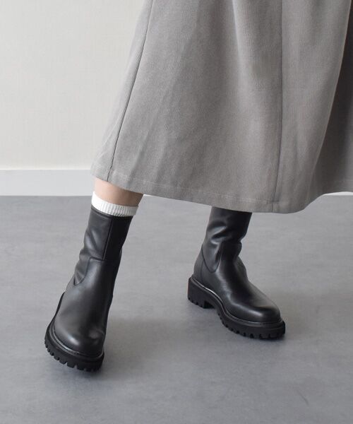 Bridget Birkin/ブリジットバーキン 【PARADIS COULEUR】タンクソールバックジップショートブーツ ブラック 24 Bridget Birkin/ブリジットバーキン 【PARADIS COULEUR】タンクソールバックジップショートブーツ ブラック 24