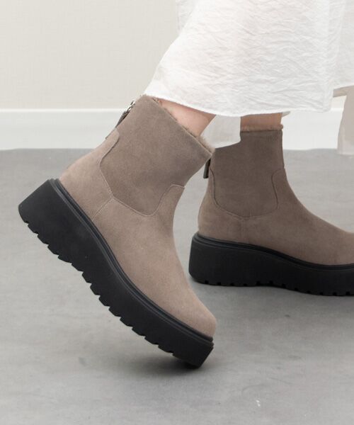 Bridget Birkin/ブリジットバーキン 【PARADIS COULEUR】ライニングフェイクムートンショートブーツ オークスウェード LL Bridget Birkin/ブリジットバーキン 【PARADIS COULEUR】ライニングフェイクムートンショートブーツ オークスウェード LL