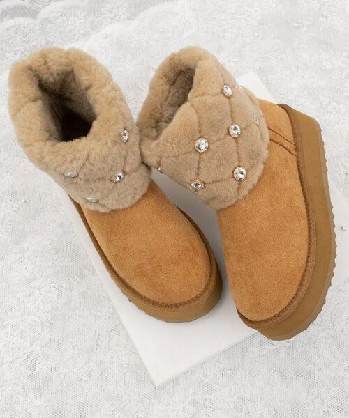 Bridget Birkin/ブリジットバーキン 【BRIDGET BIRKIN】キルティングビジュームートンブーツ ベージュスウェード L Bridget Birkin/ブリジットバーキン 【BRIDGET BIRKIN】キルティングビジュームートンブーツ ベージュスウェード L