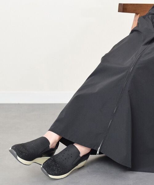 Bridget Birkin / ブリジットバーキン スニーカー | 【Round About】ラインストーンアクセントスリッポンスニーカー | 詳細8