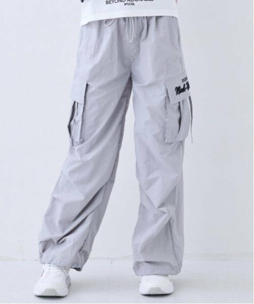 by LOVEiT / バイ ラビット その他パンツ | カーゴパラシュートパンツ（グレー）