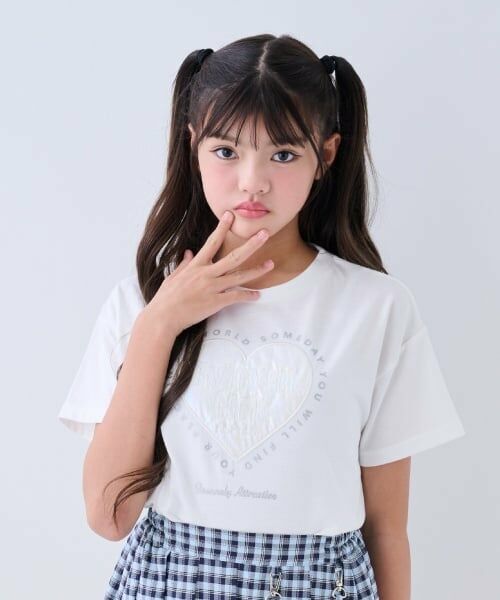 by LOVEiT / バイ ラビット Tシャツ | 【大好評につき再入荷】ハートパッチTシャツ（オフ ホワイト）