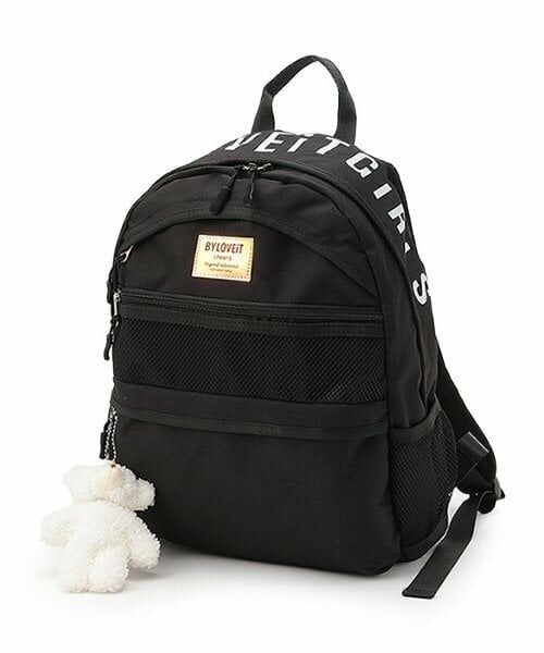by LOVEiT / バイ ラビット リュック・バックパック | クマチャームつきデイパック（黒）