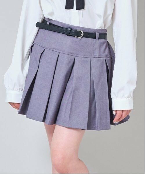 by LOVEiT / バイ ラビット ミニ・ひざ丈スカート | ベルトつきプリーツスカート（インパンつき）（グレー）