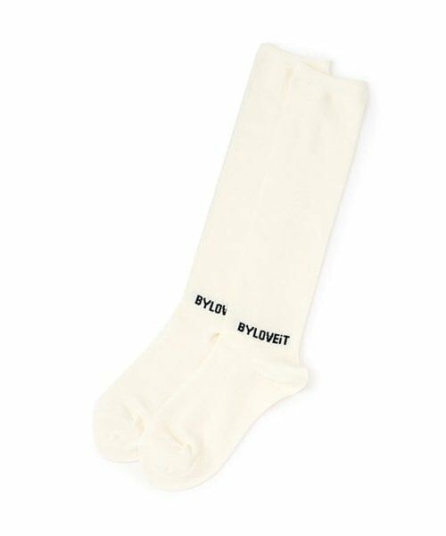 by LOVEiT / バイ ラビット ソックス | ロゴハイソックス（オフ ホワイト）