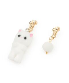 by LOVEiT / バイ ラビット ピアス・イヤリング | ネコイヤリング