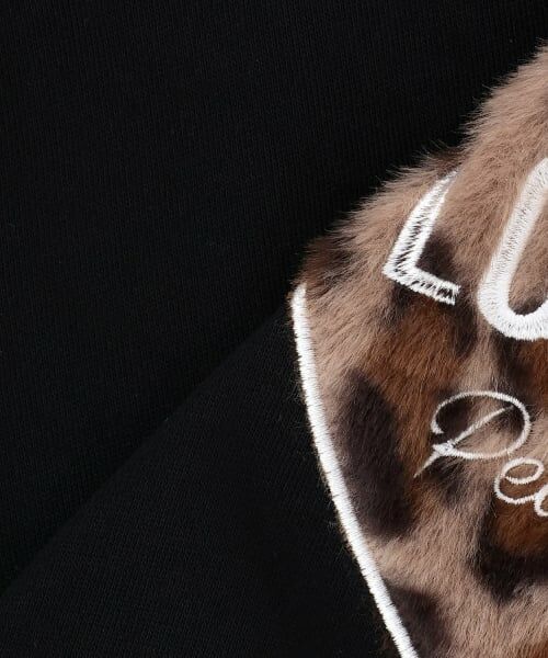 by LOVEiT / バイ ラビット スウェット | ハートパッチ肩開きトレーナー | 詳細11