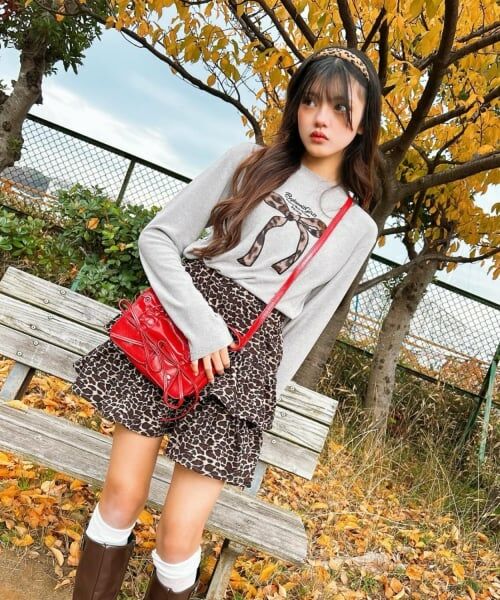 by LOVEiT / バイ ラビット Tシャツ | リボンパッチ長袖Tシャツ | 詳細1