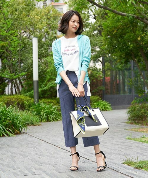 CARA O CRUZ / キャラ・オ・クルス マフラー・ショール・スヌード・ストール | 手描きイラストスカーフ | 詳細1