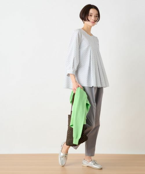 CARA O CRUZ / キャラ・オ・クルス シャツ・ブラウス | 洗える のびのび幾何学柄タックブラウス | 詳細10
