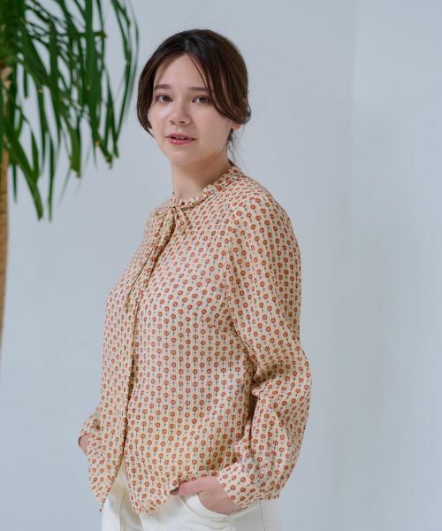CARA O CRUZ / キャラ・オ・クルス シャツ・ブラウス | 洗える タイ付きフラワーブラウス【DIVISIONE TESSILE】 | 詳細2