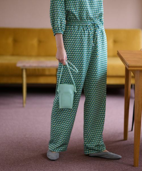 CARA O CRUZ / キャラ・オ・クルス その他パンツ | 洗える ジオメトリックプリントのワイドパンツ【セットアップ】 | 詳細1