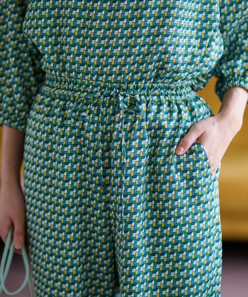 CARA O CRUZ / キャラ・オ・クルス その他パンツ | 洗える ジオメトリックプリントのワイドパンツ【セットアップ】 | 詳細11