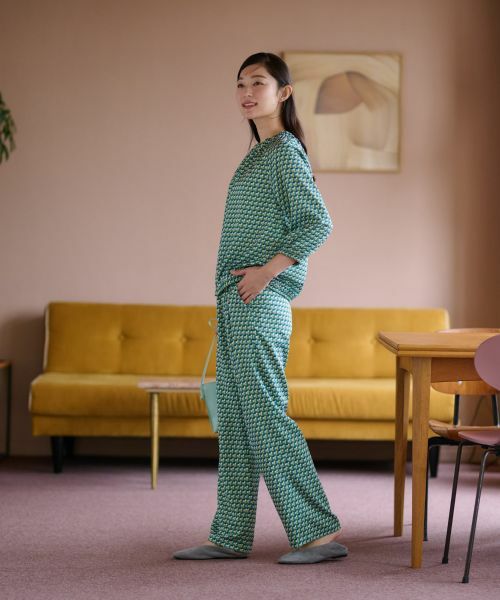 CARA O CRUZ / キャラ・オ・クルス その他パンツ | 洗える ジオメトリックプリントのワイドパンツ【セットアップ】 | 詳細9