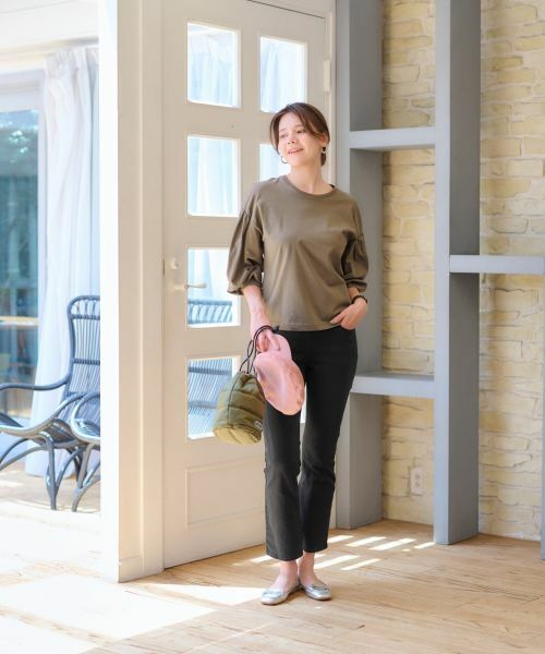 CARA O CRUZ / キャラ・オ・クルス デニムパンツ | 洗えるウエストリブブラックフレアパンツ | 詳細25