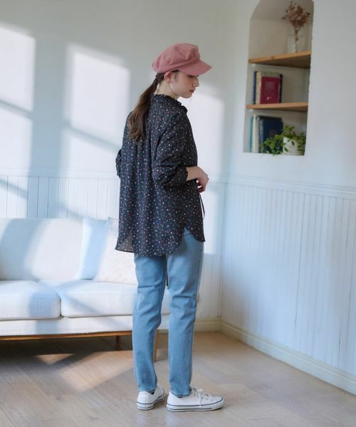 CARA O CRUZ / キャラ・オ・クルス シャツ・ブラウス | 洗える タイ付き小花柄 バンドカラーブラウス【CoC by CARA O CRUZ】 | 詳細17