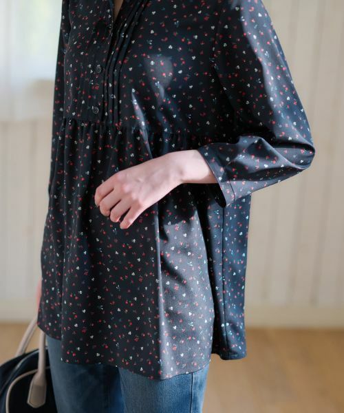 CARA O CRUZ / キャラ・オ・クルス シャツ・ブラウス | 洗える小花柄プルオーバーブラウス【CoC by CARA O CRUZ】 | 詳細14