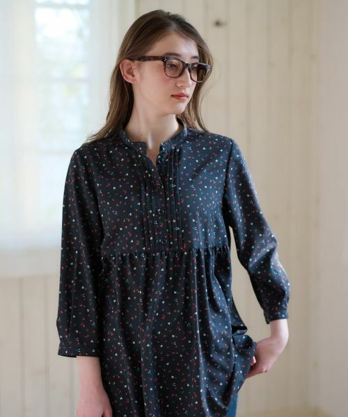 CARA O CRUZ / キャラ・オ・クルス シャツ・ブラウス | 洗える小花柄プルオーバーブラウス【CoC by CARA O CRUZ】 | 詳細6