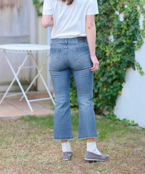 CARA O CRUZ / キャラ・オ・クルス その他パンツ | 洗える 裾断ち切りクロップドデニム | 詳細9