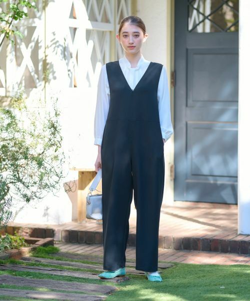 CARA O CRUZ / キャラ・オ・クルス その他パンツ | 洗える 深Vネックのサロペットパンツ【セレモニー】 | 詳細8