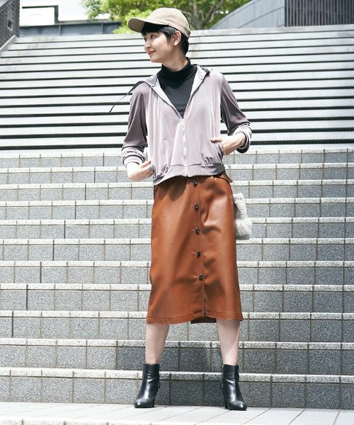 CARA O CRUZ / キャラ・オ・クルス ミニ・ひざ丈スカート | 合成皮革のタイトスカート | 詳細5