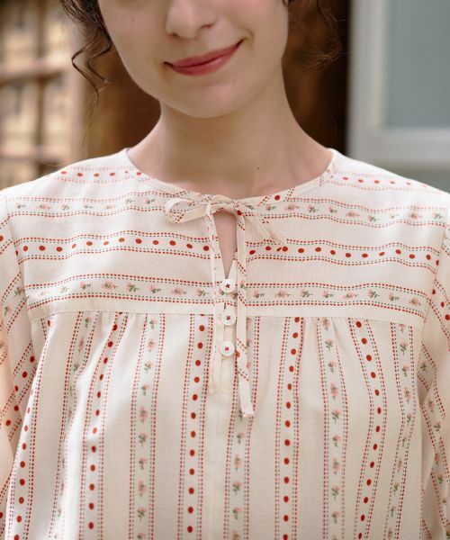 CARA O CRUZ / キャラ・オ・クルス シャツ・ブラウス | ドットと花柄のタイブラウス【DEVEAUX】 | 詳細15