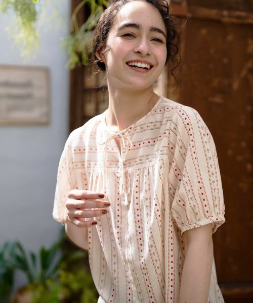 CARA O CRUZ / キャラ・オ・クルス シャツ・ブラウス | ドットと花柄のタイブラウス【DEVEAUX】 | 詳細5