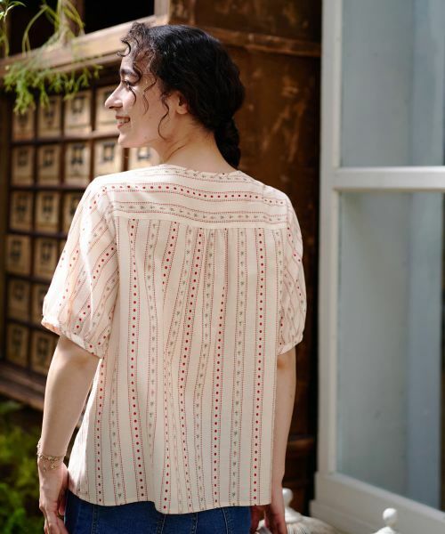 CARA O CRUZ / キャラ・オ・クルス シャツ・ブラウス | ドットと花柄のタイブラウス【DEVEAUX】 | 詳細7